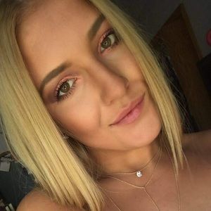 Meet your Posher, Lindsey